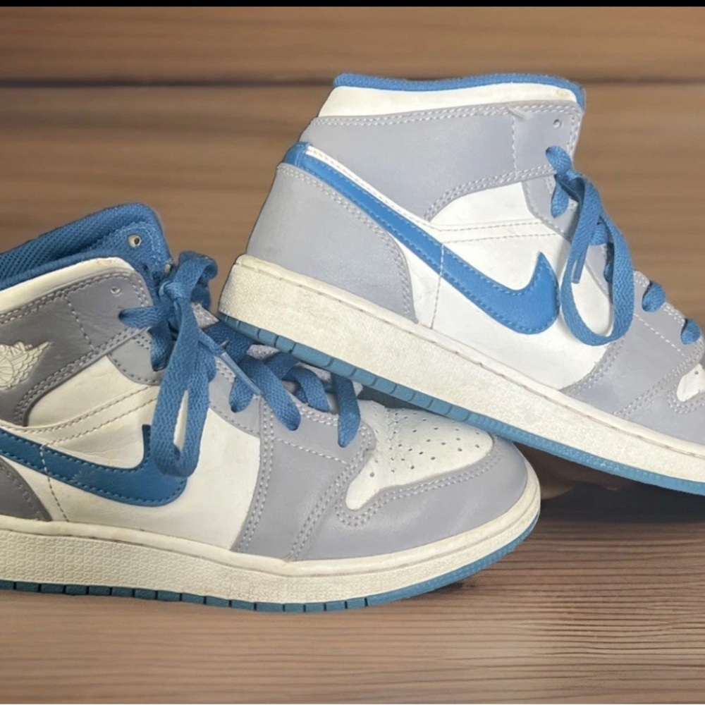 Jordan Kids Sneakers in Blue and Gray